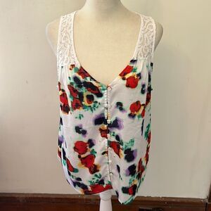 Kensie floral and lace button front sleeveless blouse Size M